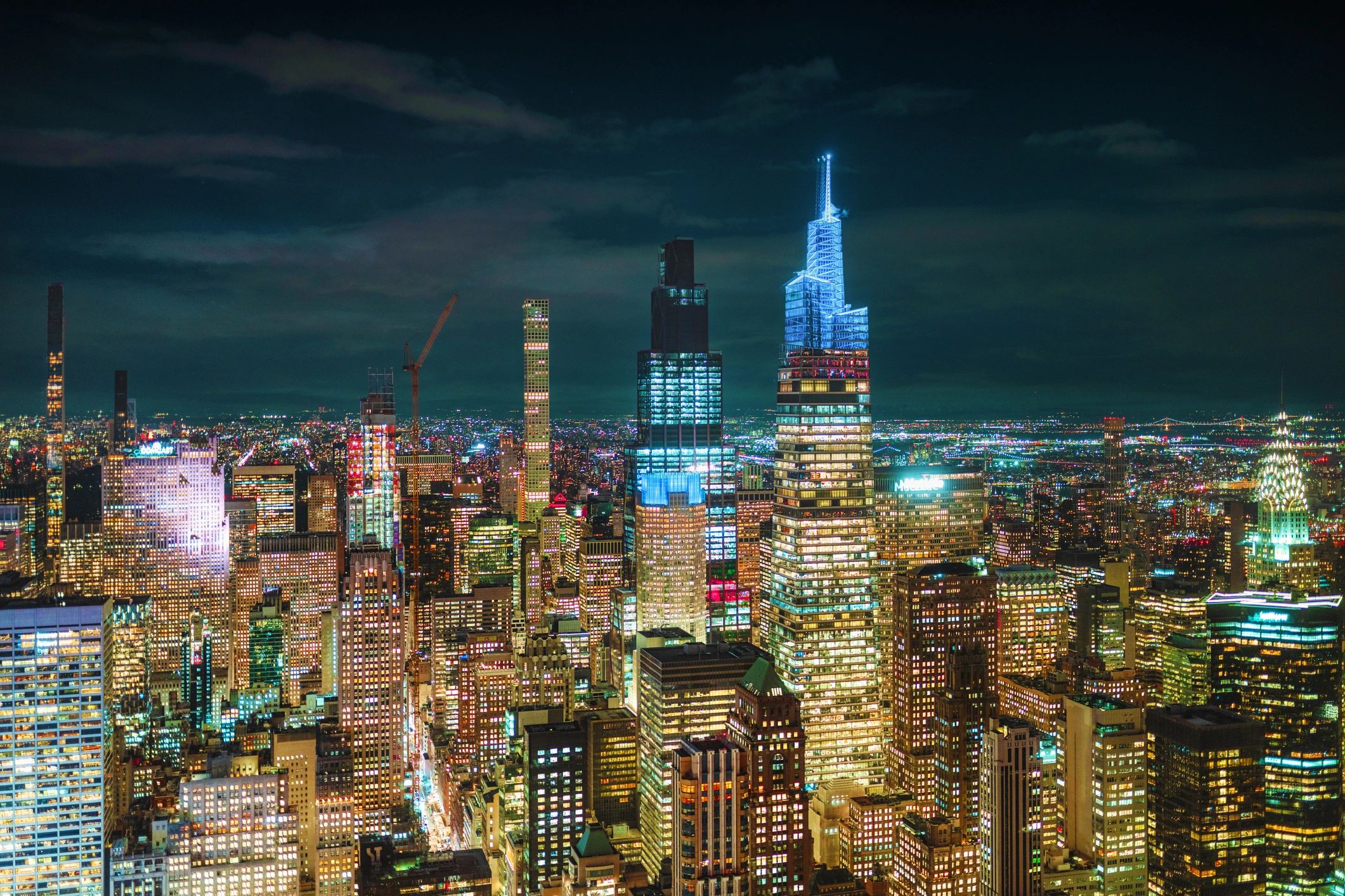 Midtown Manhattan skyline at night